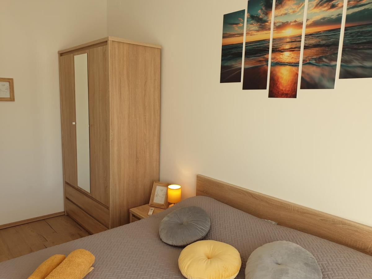 Apartman Anabella Rovanjska Exterior foto